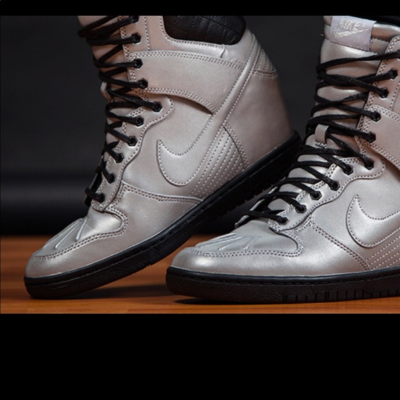 nike sky hi boots